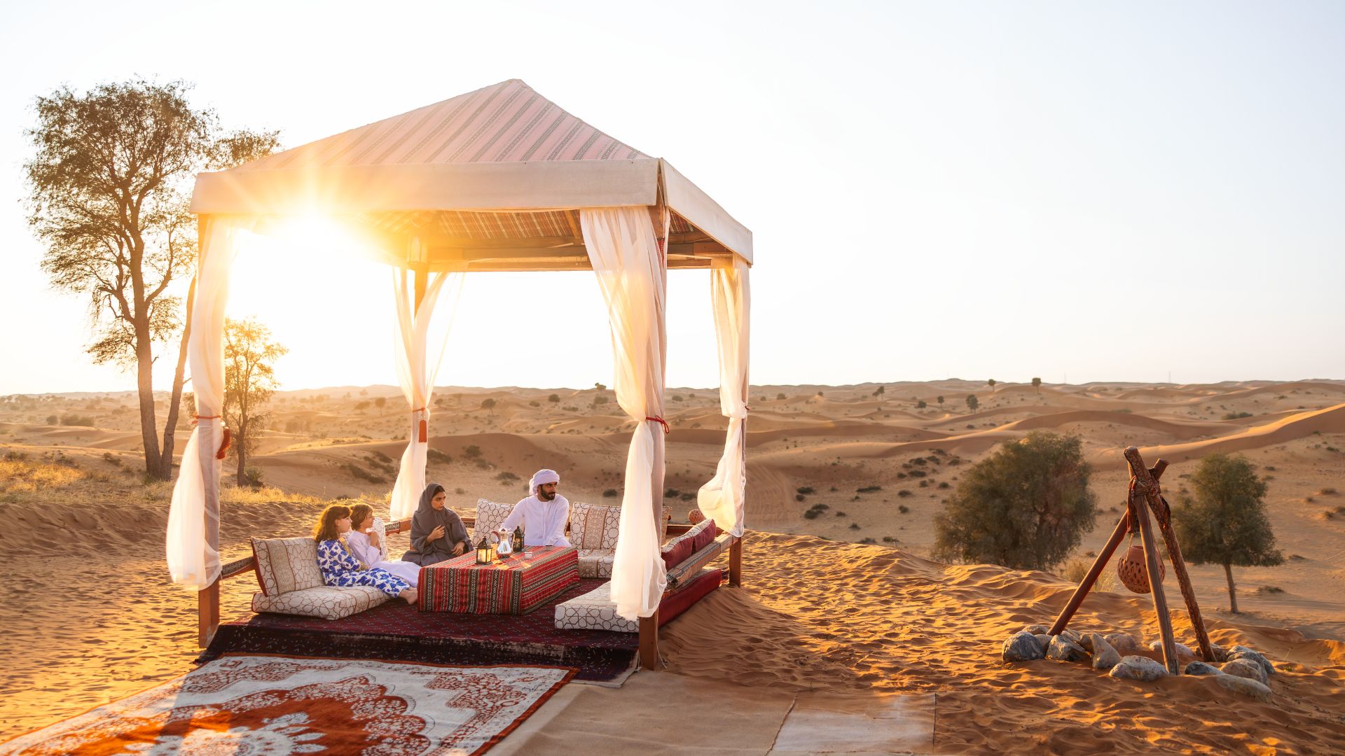 Coast to Desert – Sur, Bedouins & Oasis Magic (2D/1N)