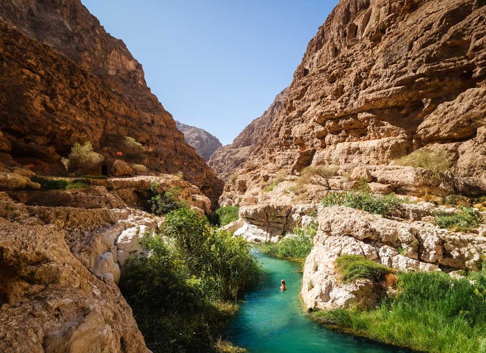 Wadi Shab Escape – Hike, Swim & Natural Beauty