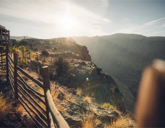 Grand Oman Expedition –8 Day Coastal, Desert & Mountain Discovery (8 Days / 7 Night)